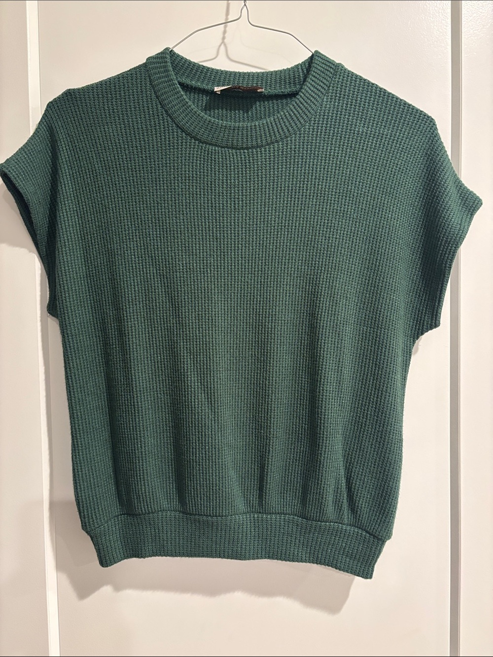 Zenana Womenโs Short Sleeve Sweater